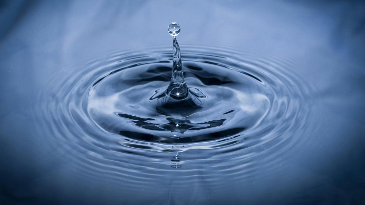 The Science Behind Waterproof Fabrics: What Makes Our Hoods So Effective?